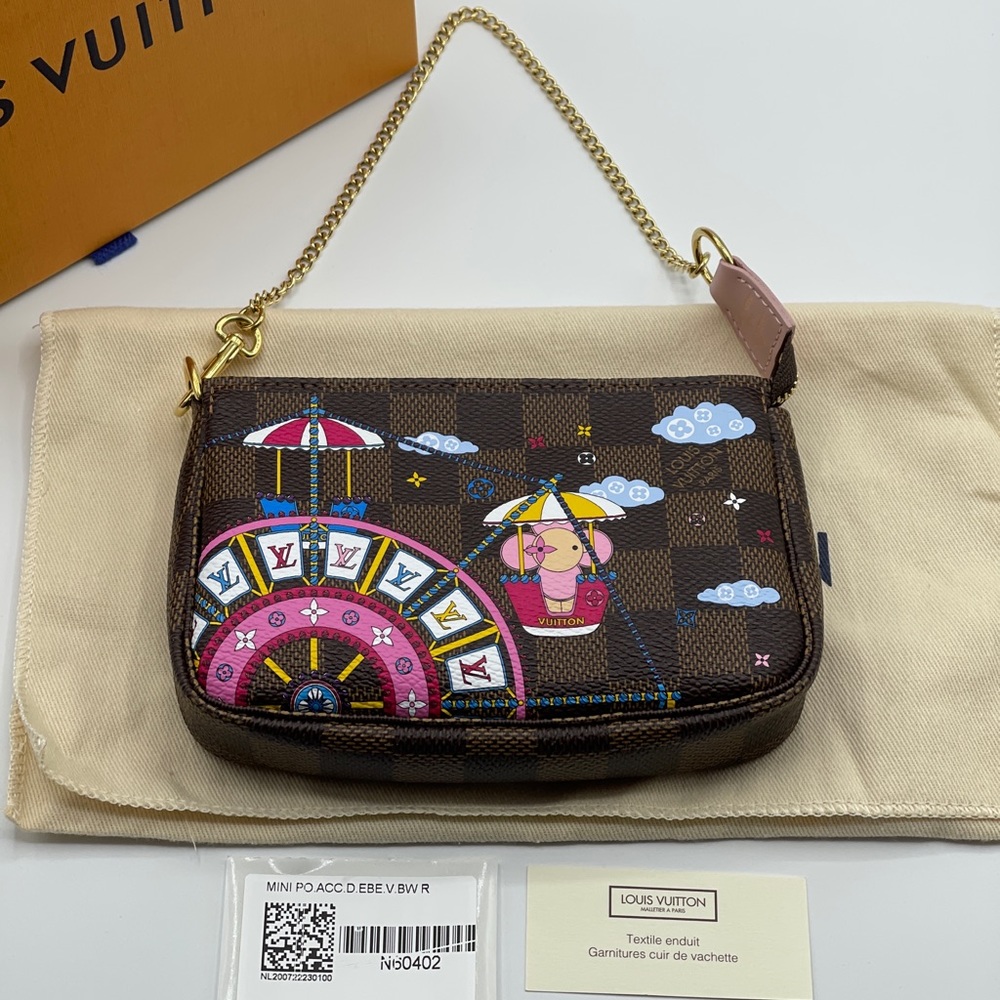 Louis Vuitton Christmas 2020 Pochette Mini Accessories Damier Ebene Vivienne